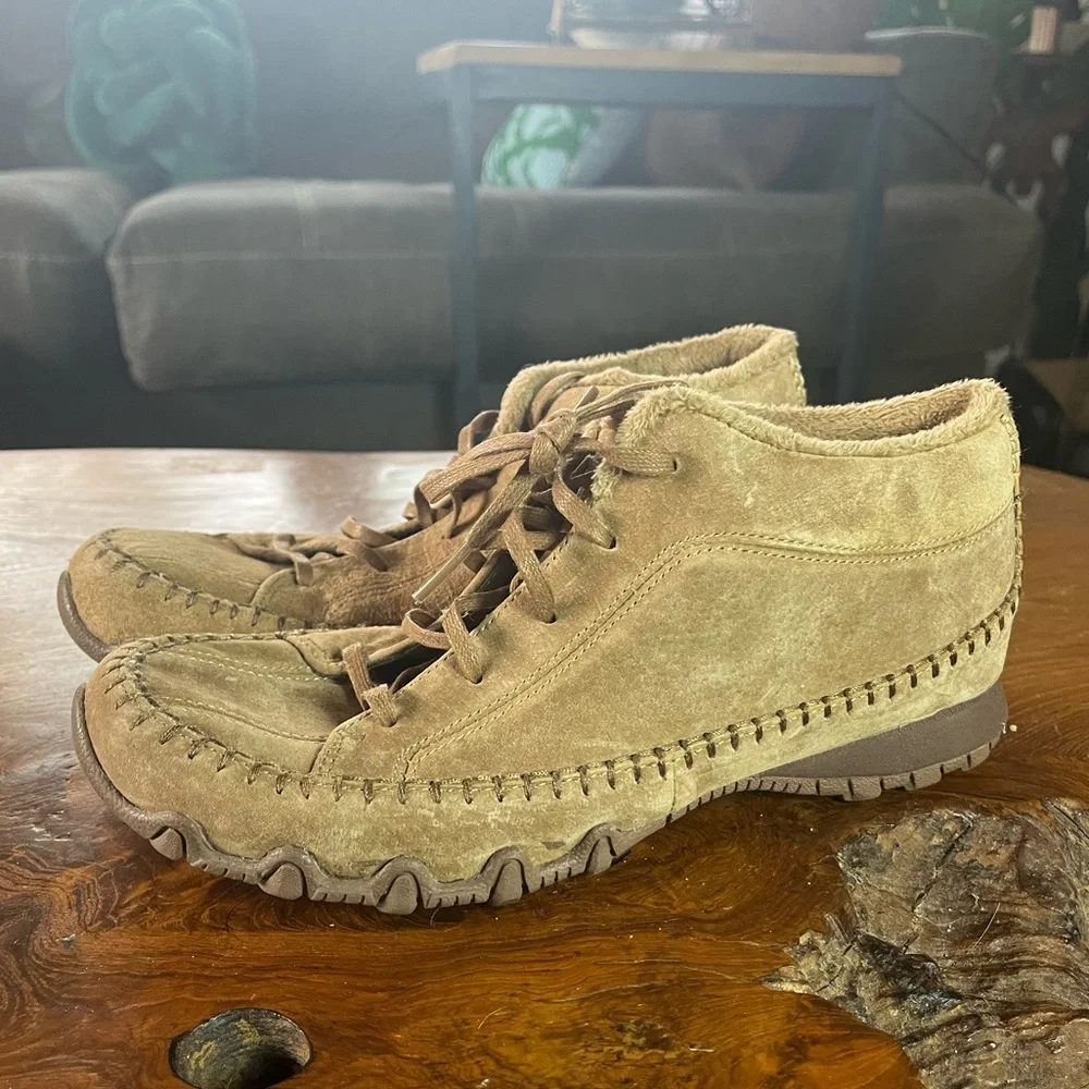 Skechers Relaxed Fit Bikers Totem Pole Boots Size 8 Suede Memory Foam Comfort